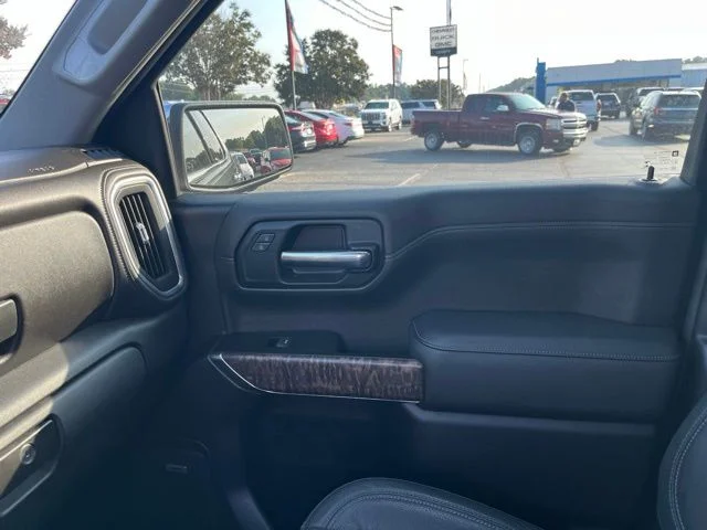 Used 2019 Blue GMC Denali image 28