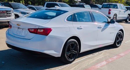 Used 2023 SUMMIT WHITE Chevrolet LT image 3
