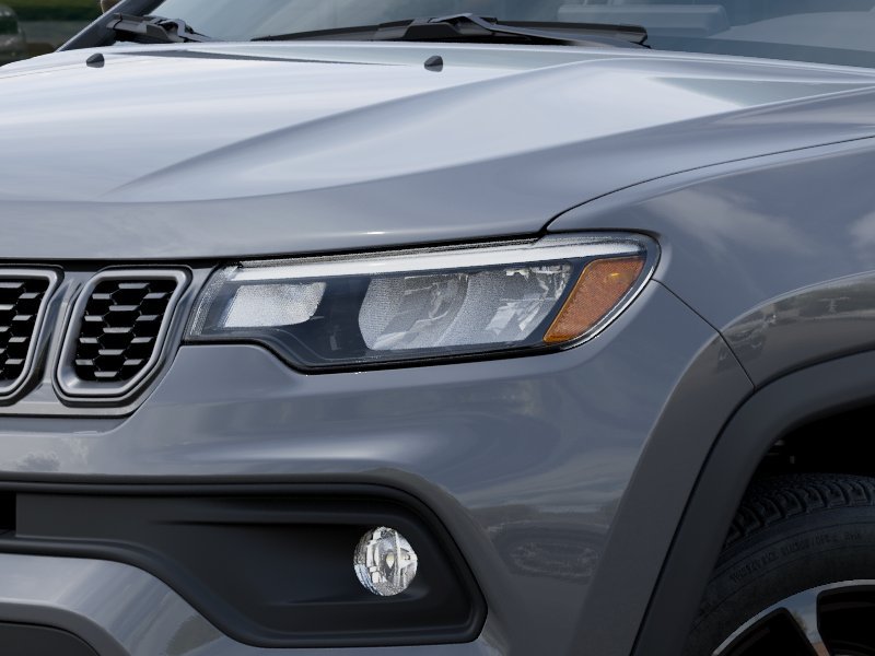 New 2026 Sting-Gray Clearcoat Jeep Latitude image 40