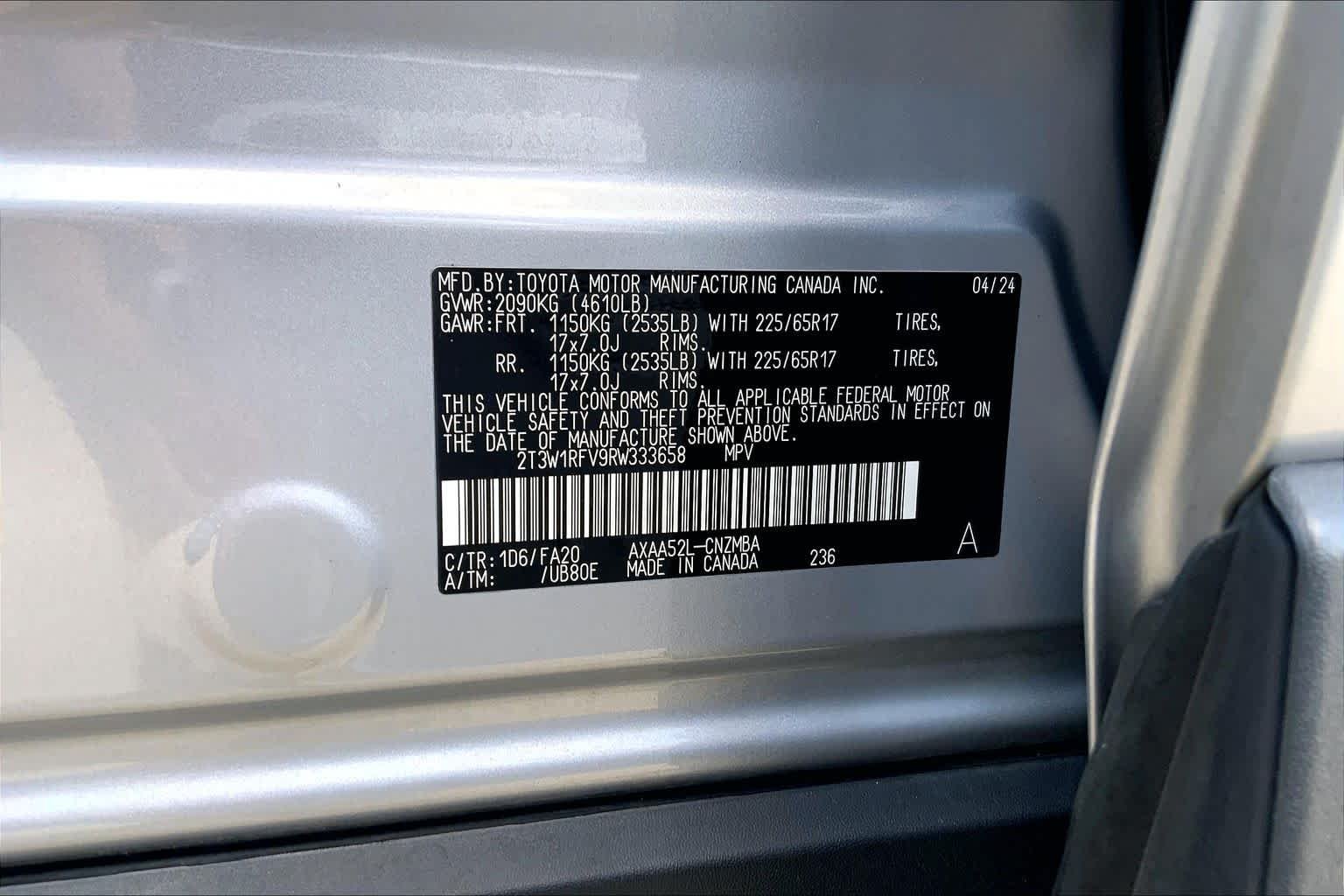 Used 2024 Silver Sky Metallic Toyota XLE image 33