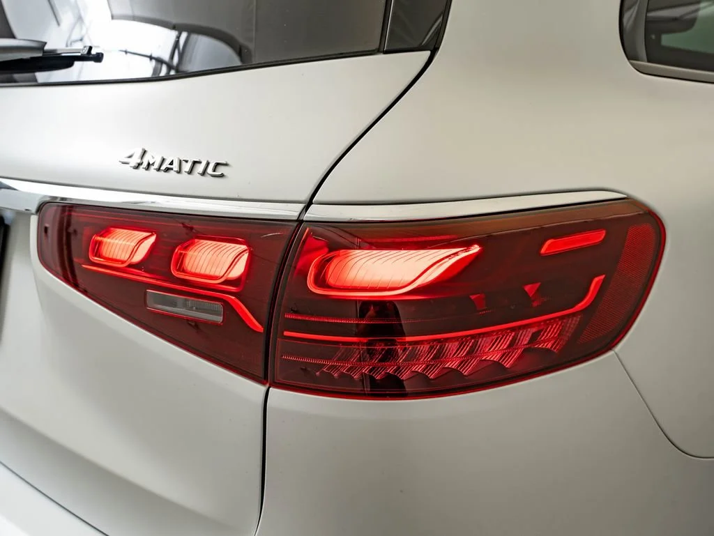 New 2026 Moonlight White Mercedes-Benz GLS 450 image 9