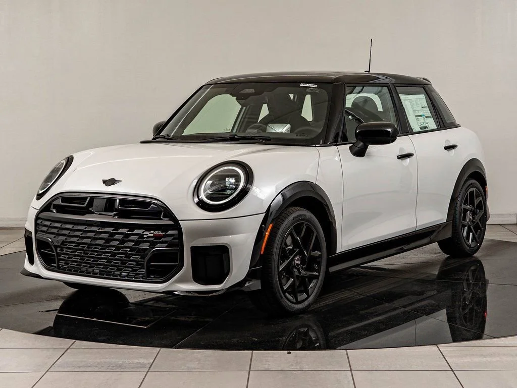2026 MINI Hardtop Cooper S's photo