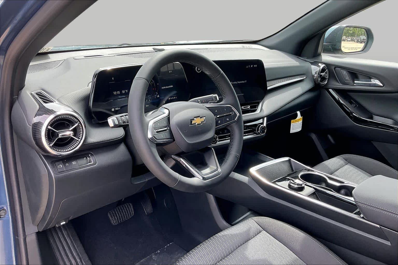 2027 Chevrolet Equinox LT - Photo 9