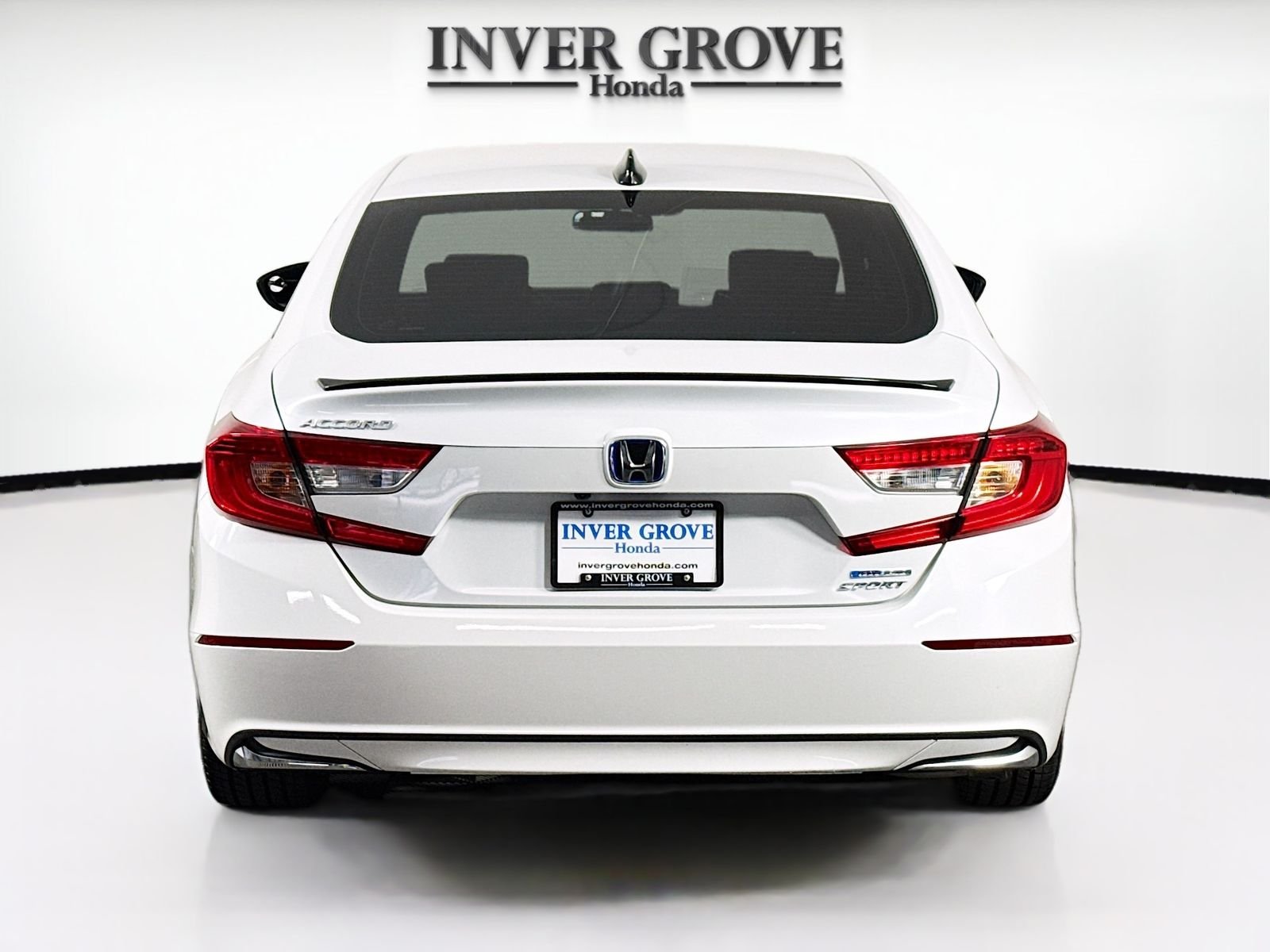 Used 2022 Platinum White Pearl Honda Sport image 6