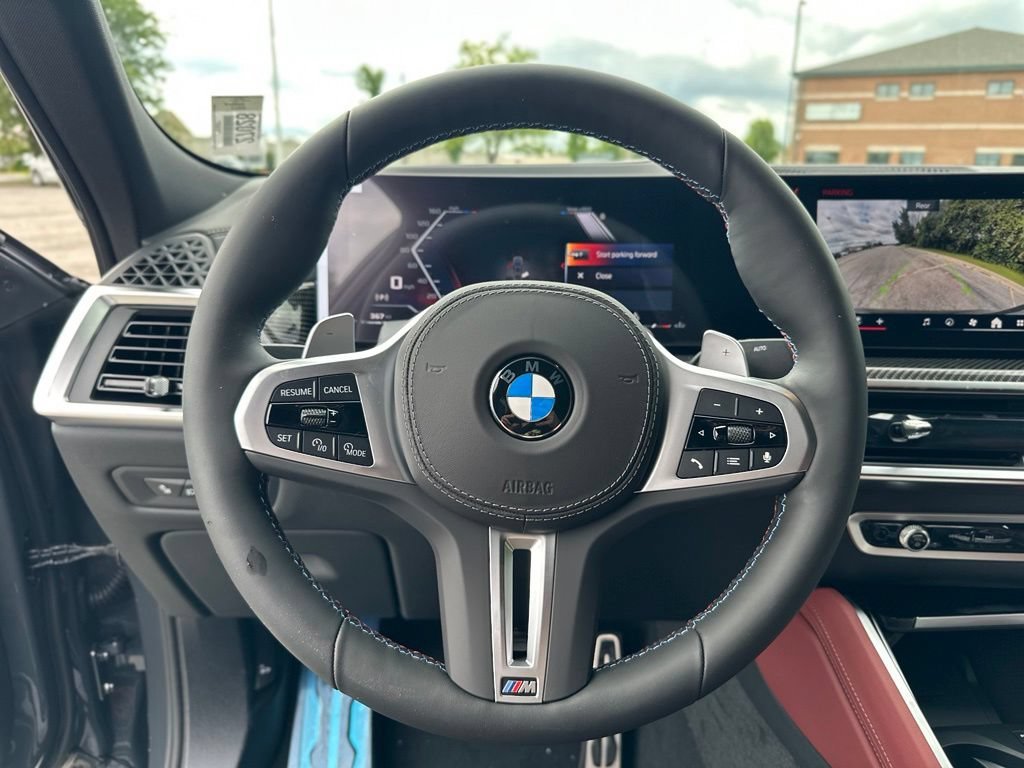 New 2027 Dravit Grey Metallic BMW M60i image 30