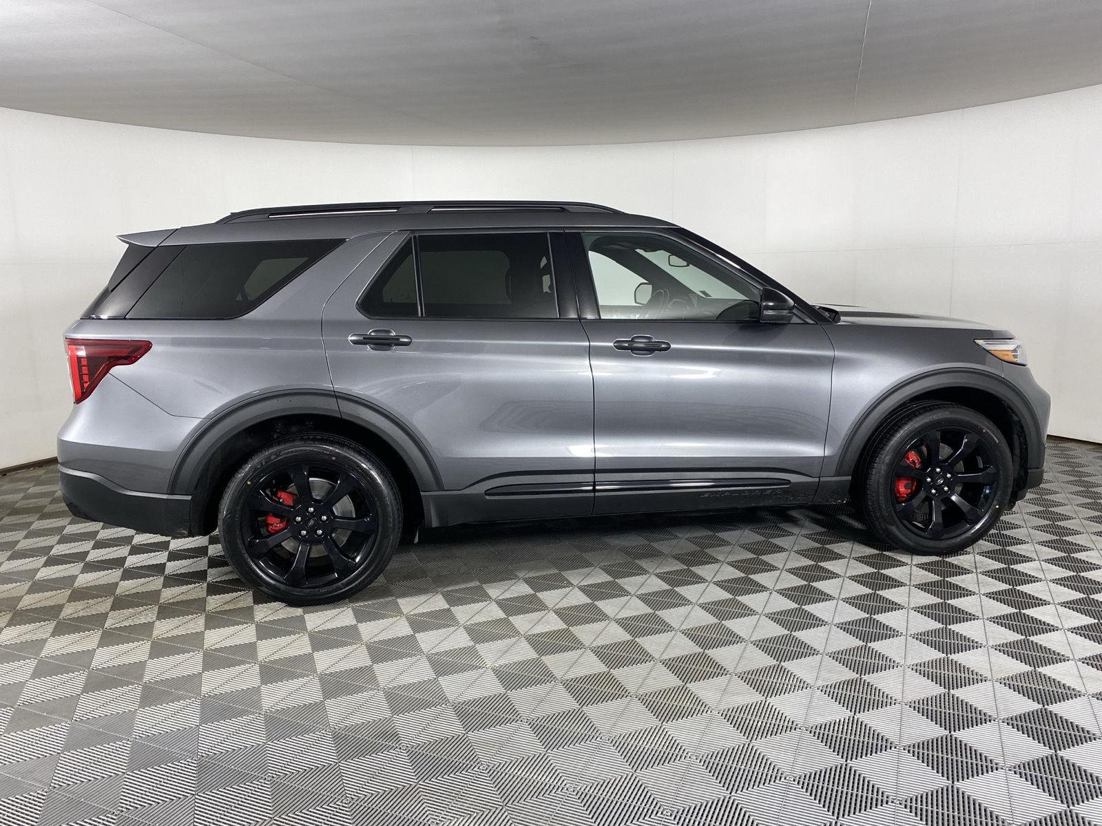 Used 2024 Carbonized Gray Ford  image 18