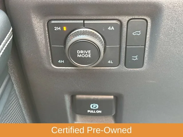 Used 2025 White Ford Platinum image 36