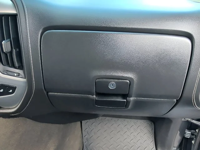 Used 2017 Gray GMC SLE image 39