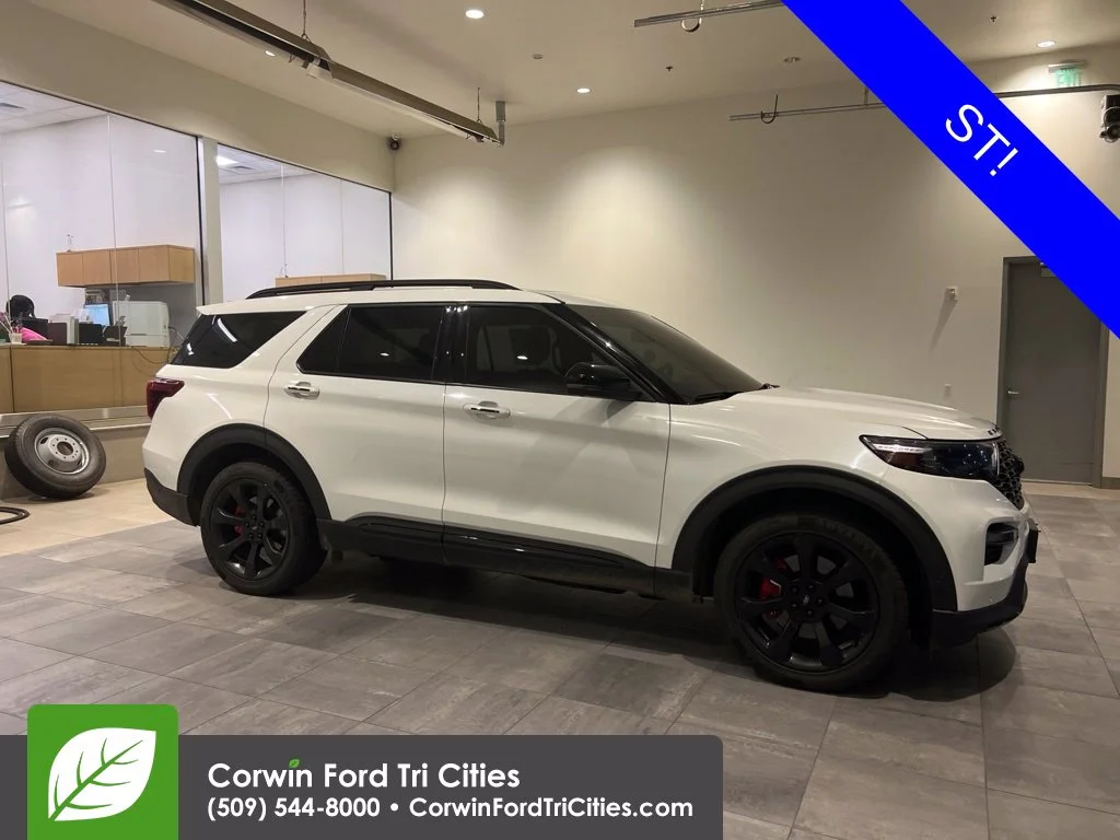 Used 2021 White Ford ST image 1