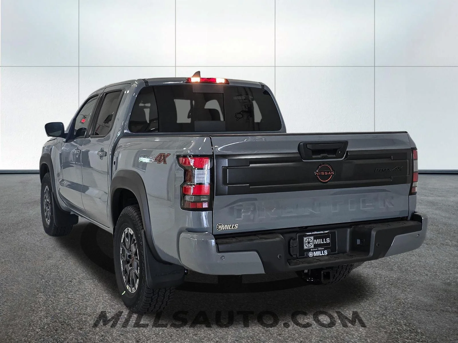 New 2026 Boulder Gray Pearl Nissan Crew Cab PRO-4X® image 5
