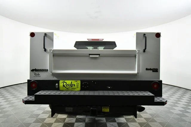 New 2026 Summit White Chevrolet WT image 12