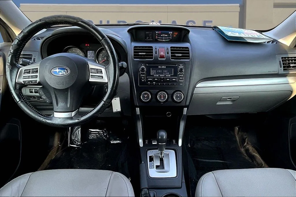 Used 2014 Marine Blue Pearl Subaru 2.5i Limited image 9