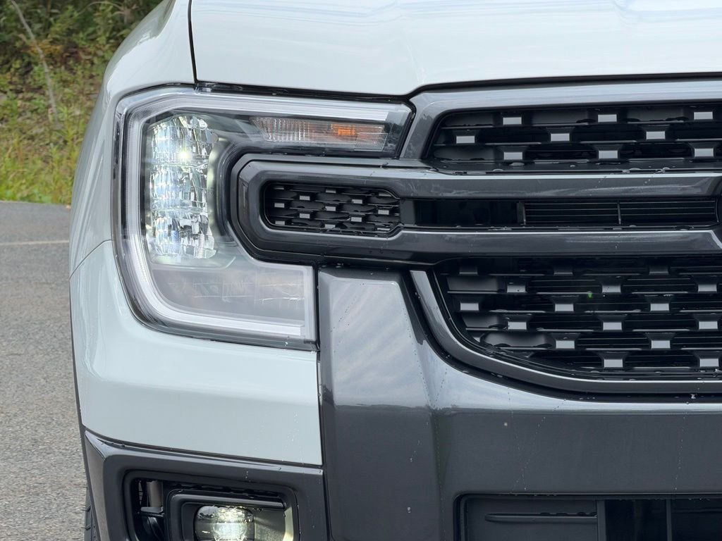 New 2026 Avalanche Ford XLT image 2