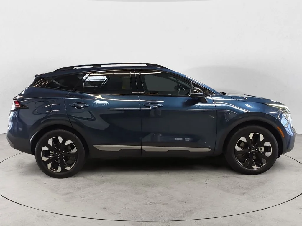 Used 2024 Blue Kia X-Line Prestige image 4