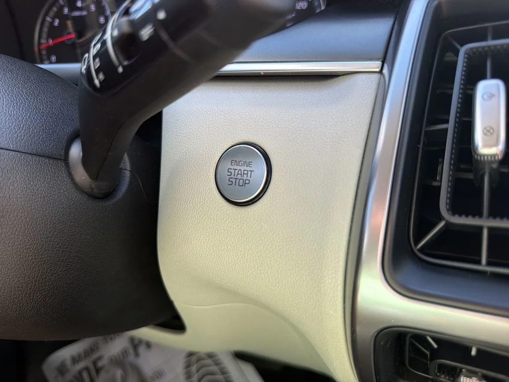 Used 2023 Silver Kia S image 23