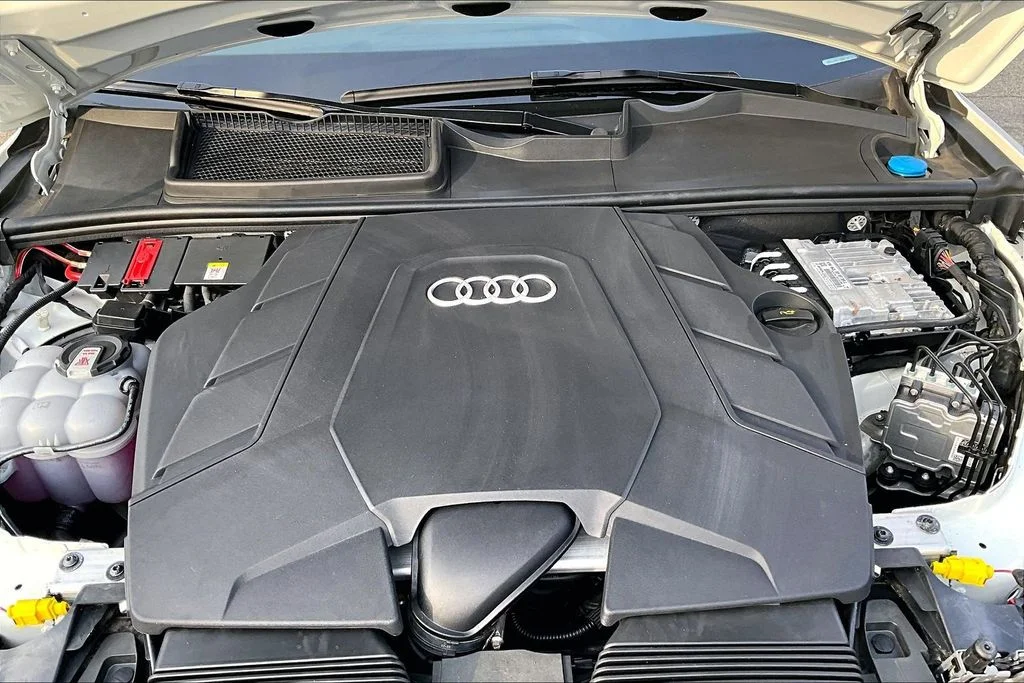 Used 2025 White Audi 55 Premium Plus image 31