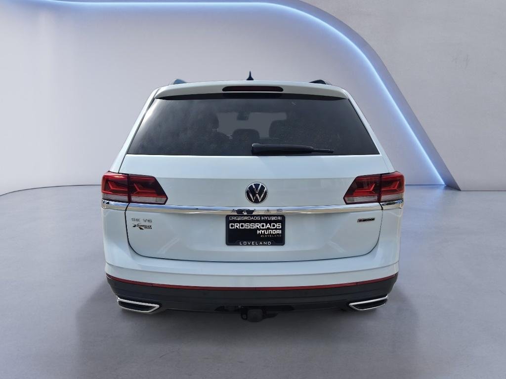 Used 2022 Pure White Volkswagen 3.6L V6 SE w/Technology image 4