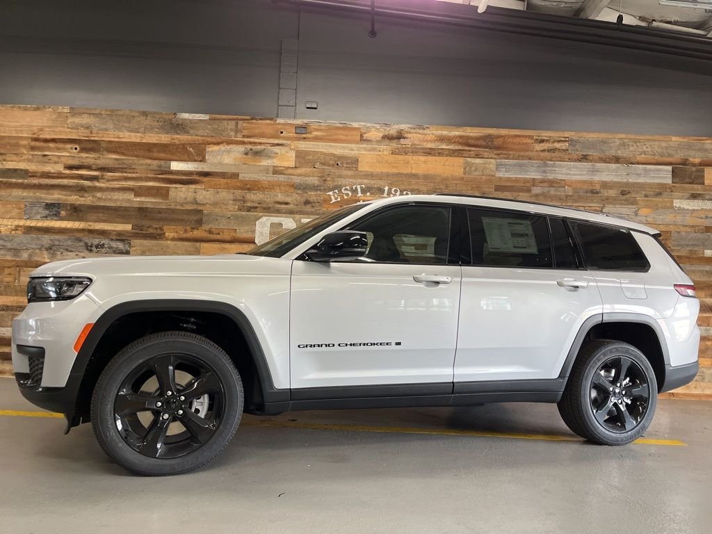 2025 Jeep Grand Cherokee L Altitude - Photo 17