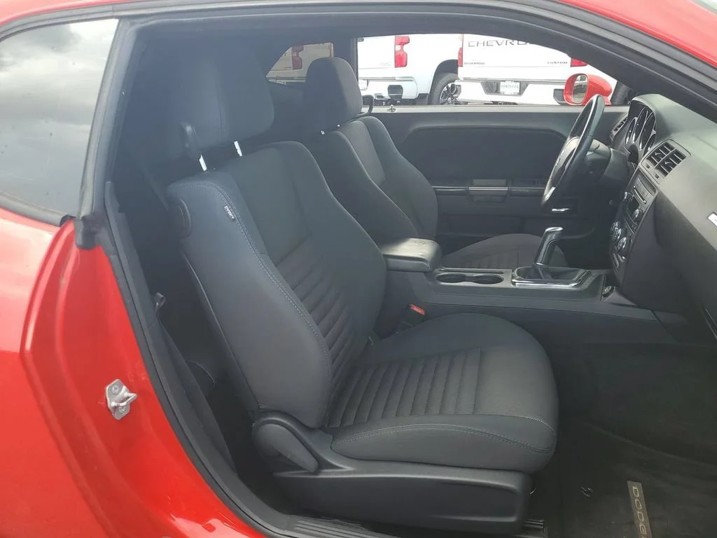 Used 2014 Red Dodge R/T image 26