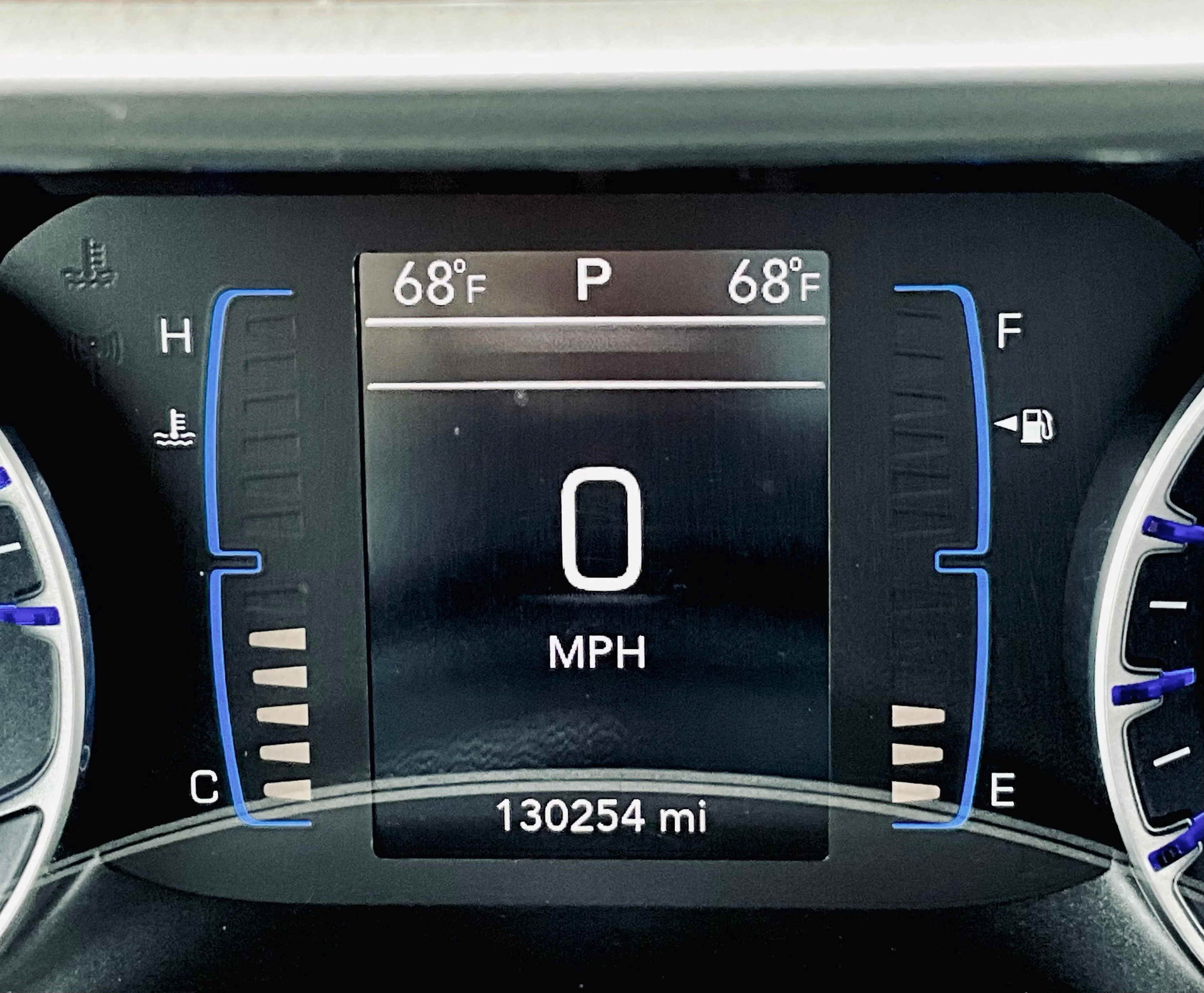 Used 2017 Silver Chrysler Touring L image 16