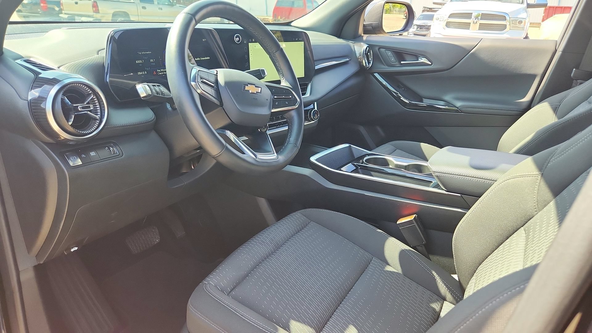 2025 Chevrolet Equinox LT - Photo 13