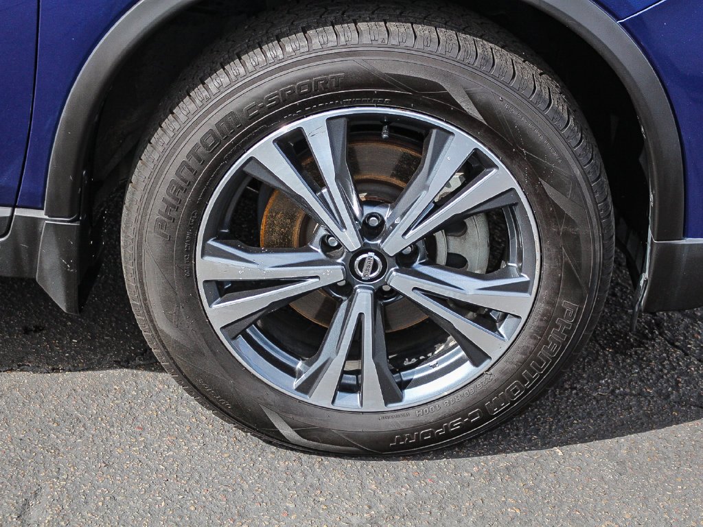 Used 2019 Blue Nissan Hybrid SL image 13