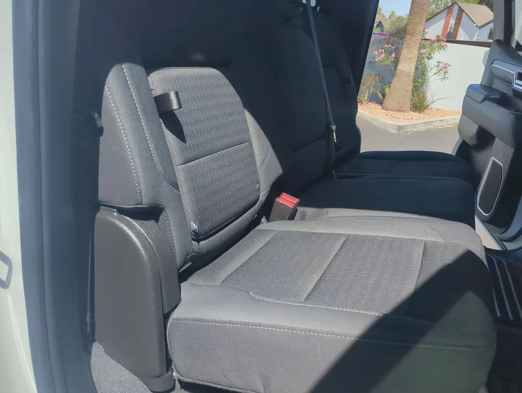 Used 2023 White GMC Elevation image 24