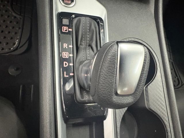 Used 2025 White Nissan 2.5 SV image 36