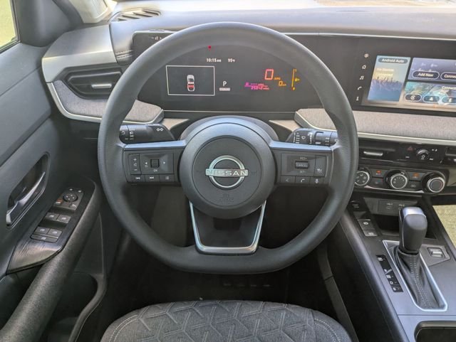 Used 2025 White Nissan SV image 32