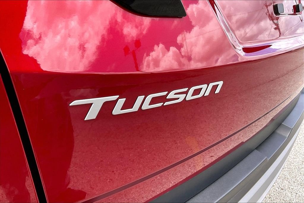 Used 2026 Red Hyundai SEL Premium image 21