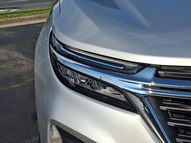 Used 2022 Silver Chevrolet LT image 9