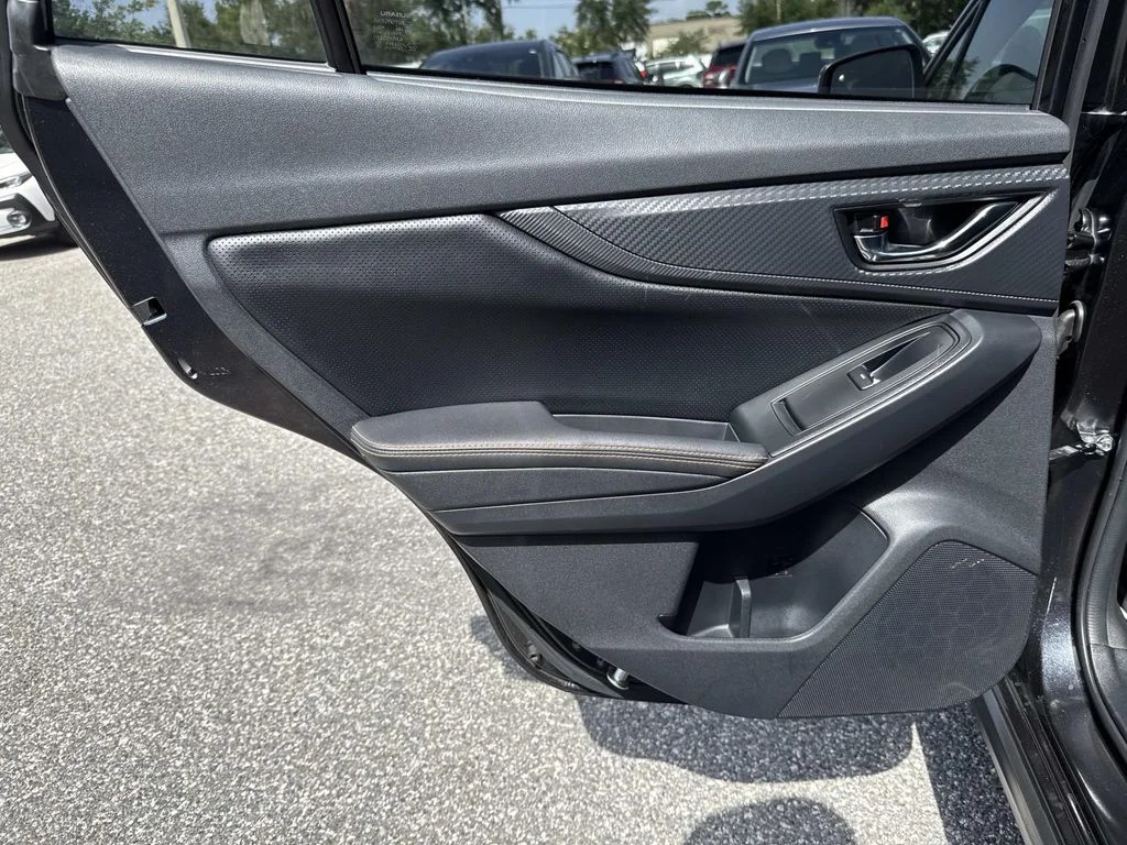 Used 2019 Gray Subaru 2.0i Limited image 12