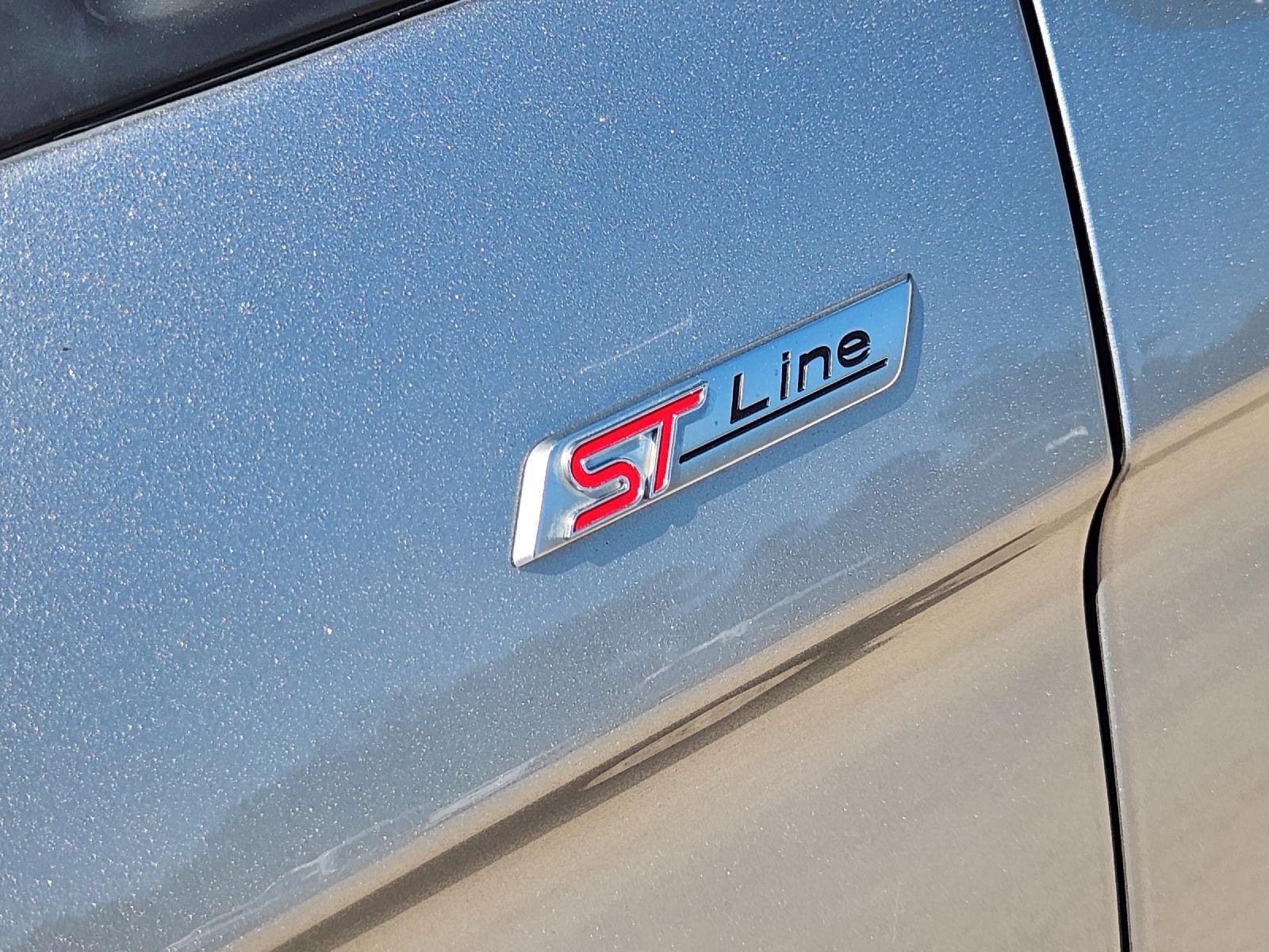 2022 Ford Edge photo 12 of 33