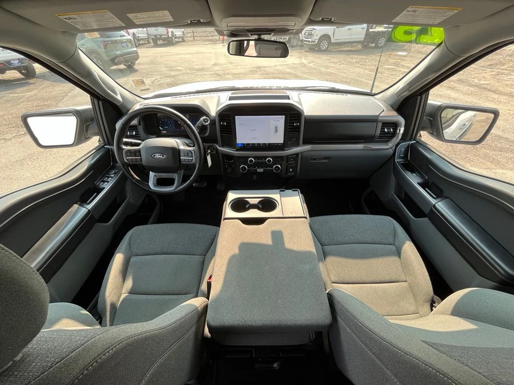 Used 2025 White Ford XLT image 13