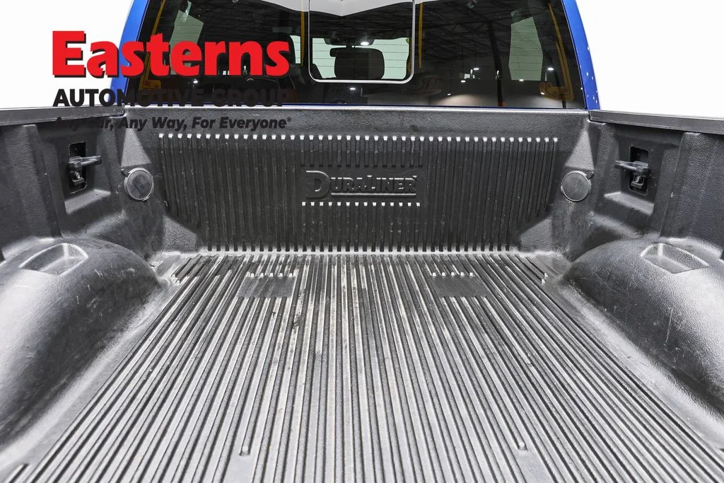 Used 2023 Blue Ford XLT image 9