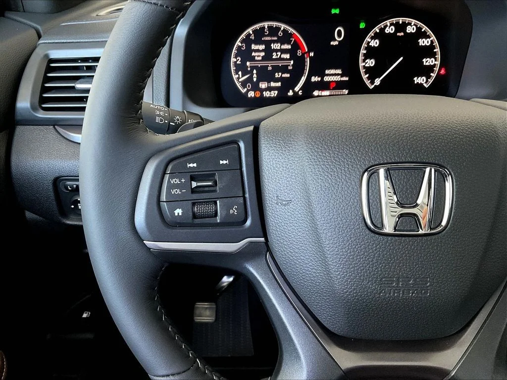 New 2026 Radiant Red Metallic II Honda RTL image 13