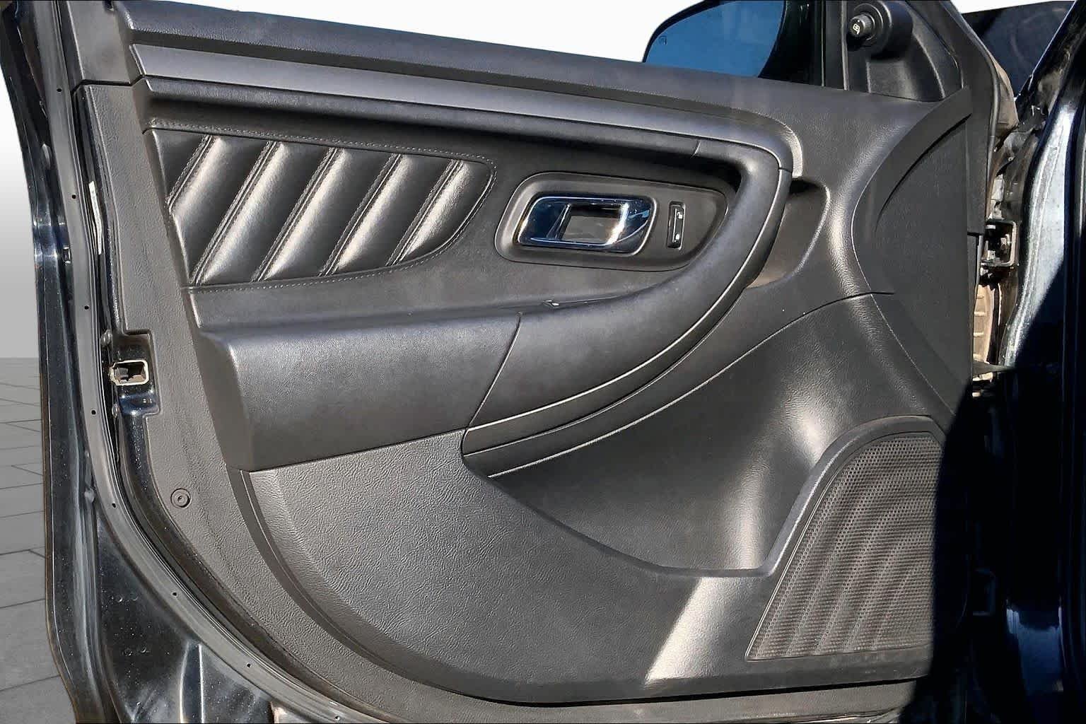 Used 2011 Tuxedo Black Metallic Ford SEL image 19