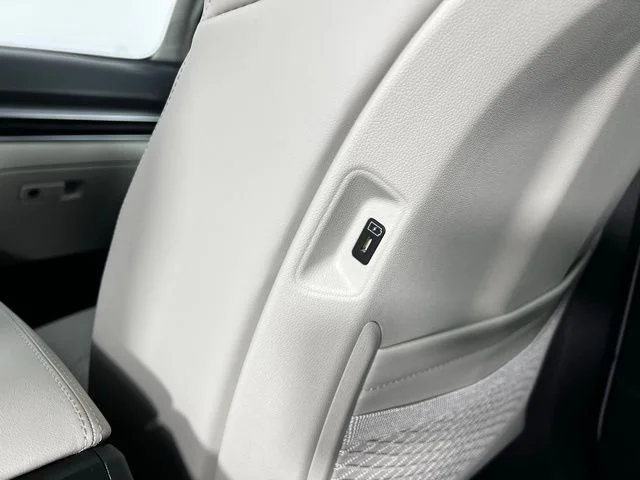 2026 Kia Sorento S - Photo 37