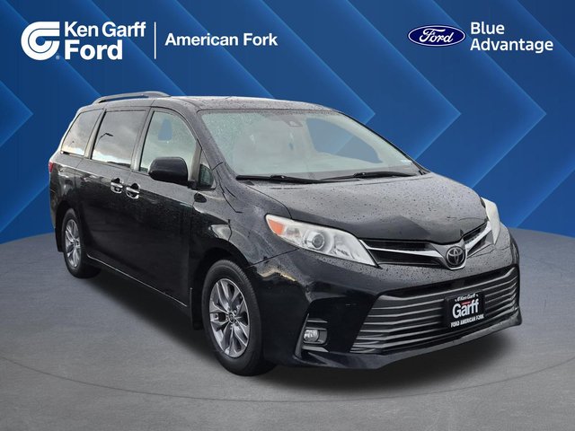 2020 Toyota Sienna XLE Auto Access Seat
