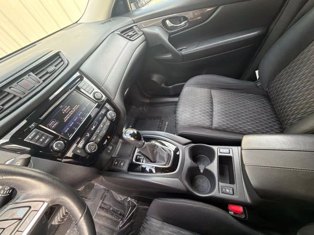 Used 2019 Gray Nissan SV image 27