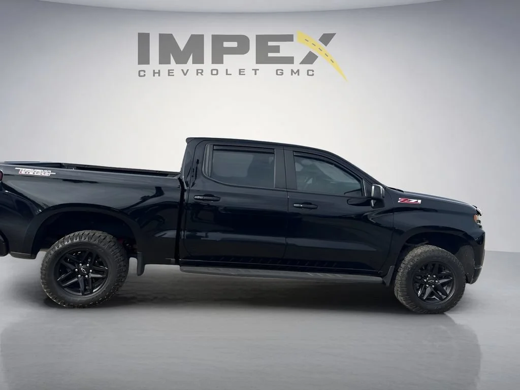 Used 2022 Black Chevrolet LT Trail Boss image 6