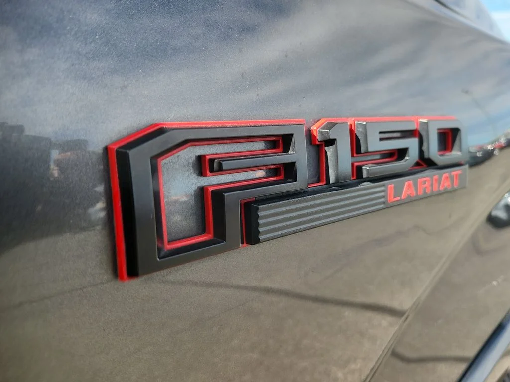 Used 2018 Gray Ford Lariat image 17