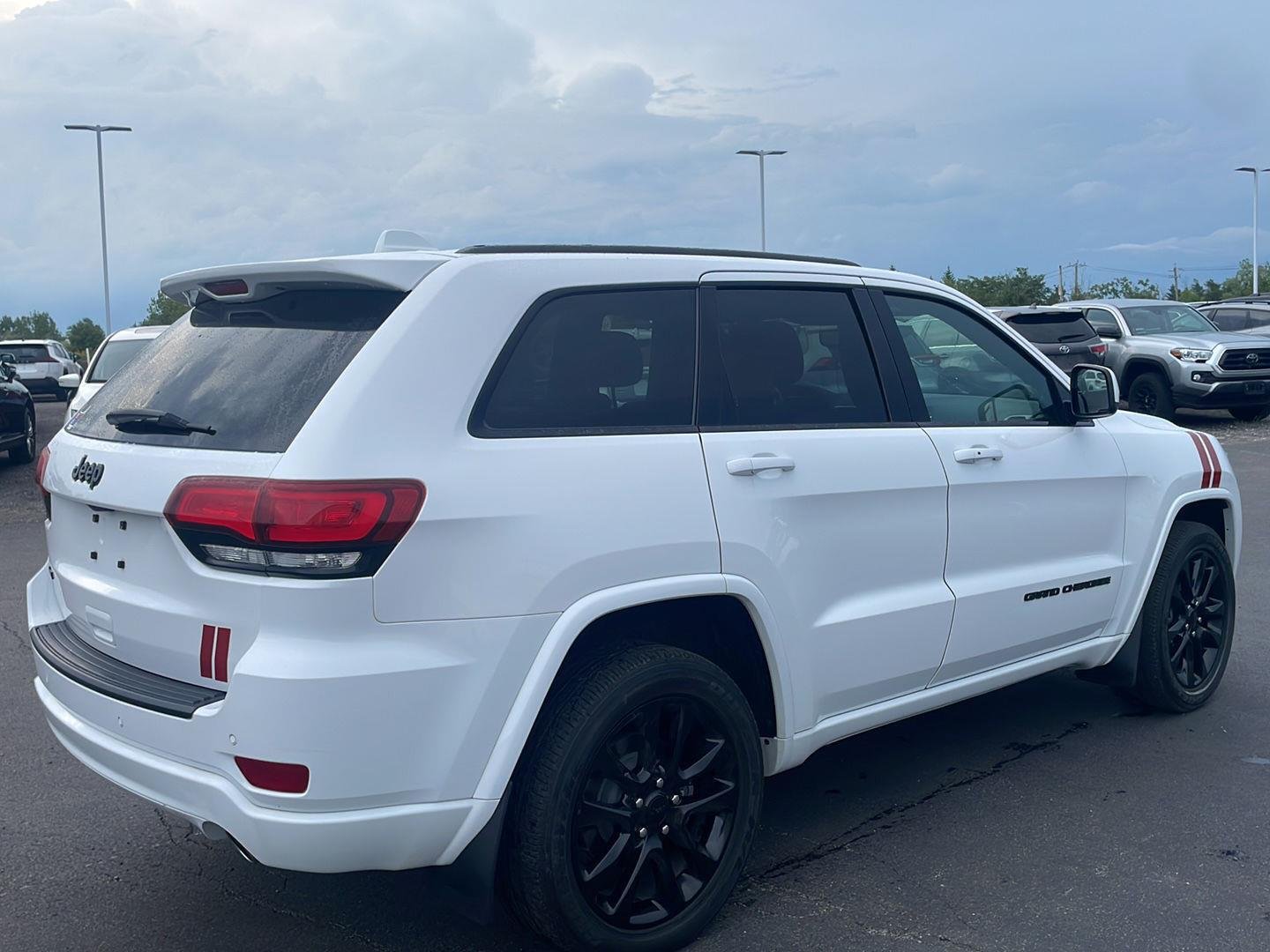 Used 2020 Bright White Clearcoat Jeep Altitude image 11
