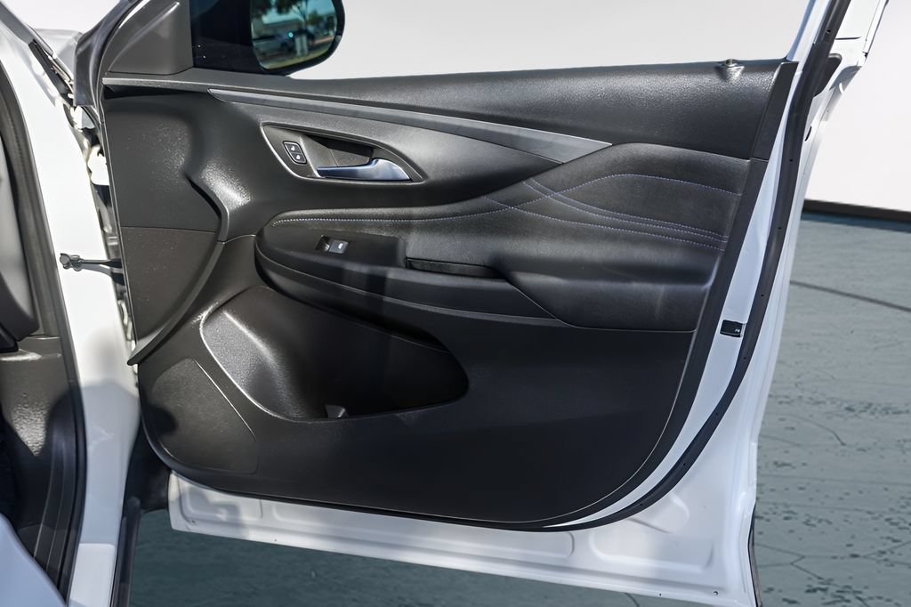 Used 2025 Summit White Buick Sport Touring image 29