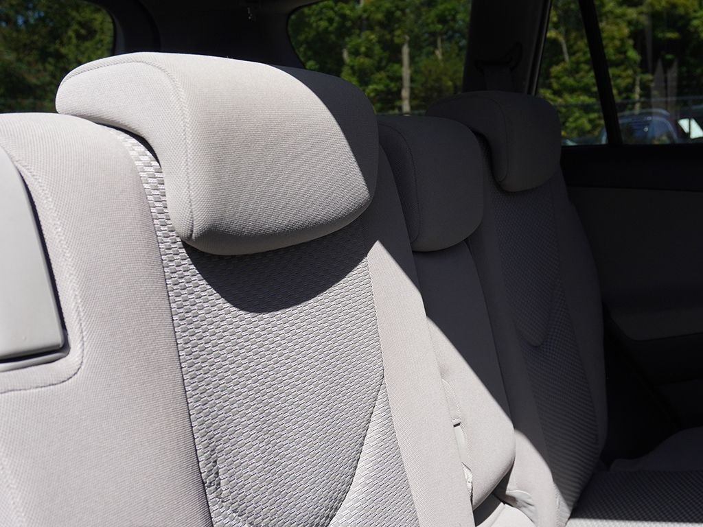 Used 2011 Silver Toyota Base image 29