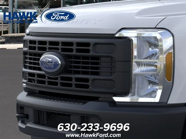 New 2026 Oxford White Ford F-250® XL image 17