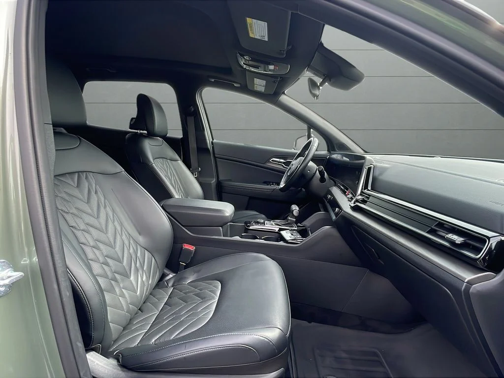 Certified Used 2023 Green Kia X-Pro Prestige image 15