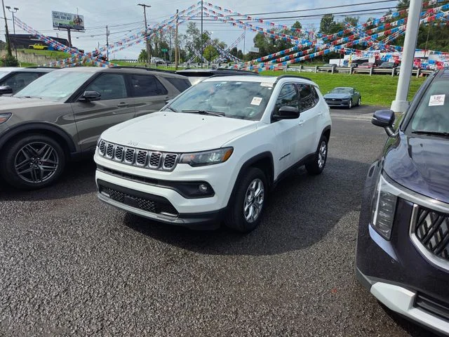 Used 2025 Bright White Clearcoat Jeep Latitude image 1