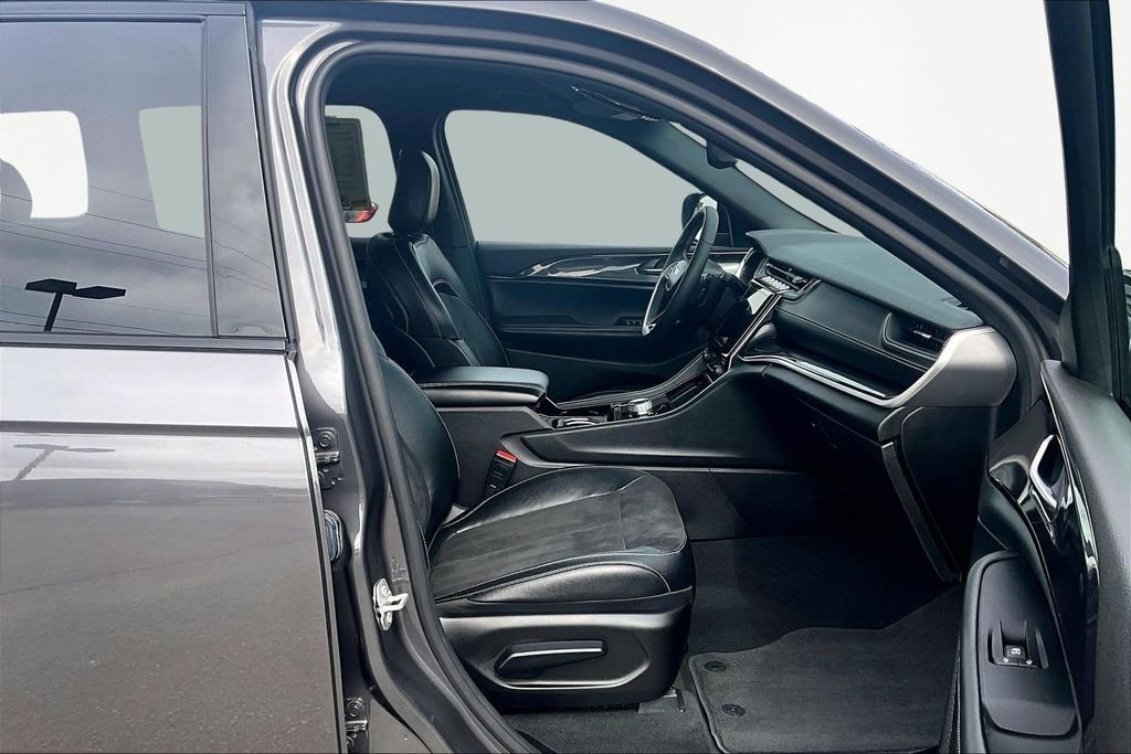 2023 Jeep Grand Cherokee Altitude - Photo 7