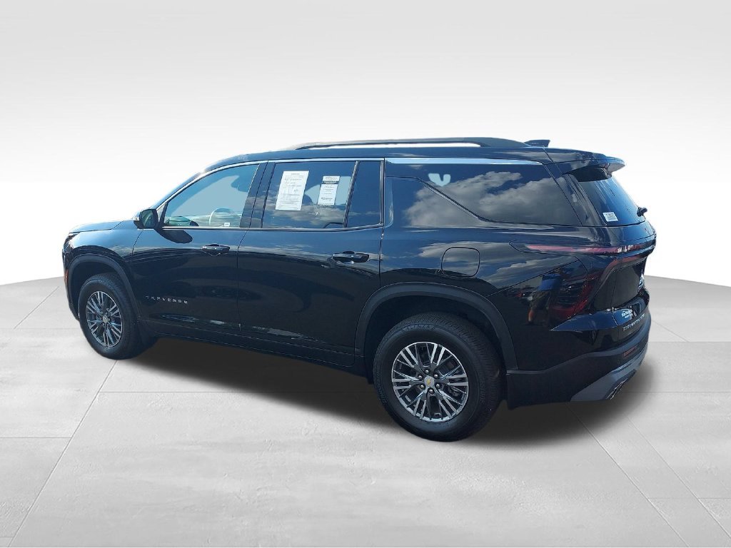Used 2025 Black Chevrolet LT image 4